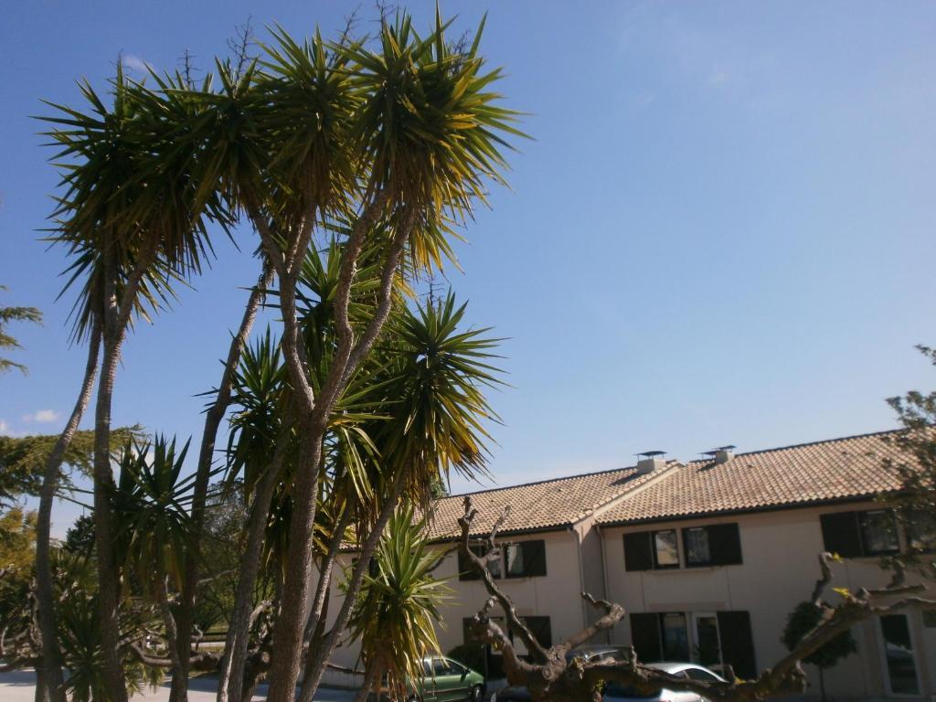 Hotel Le Coudon La Farlede Exterior photo